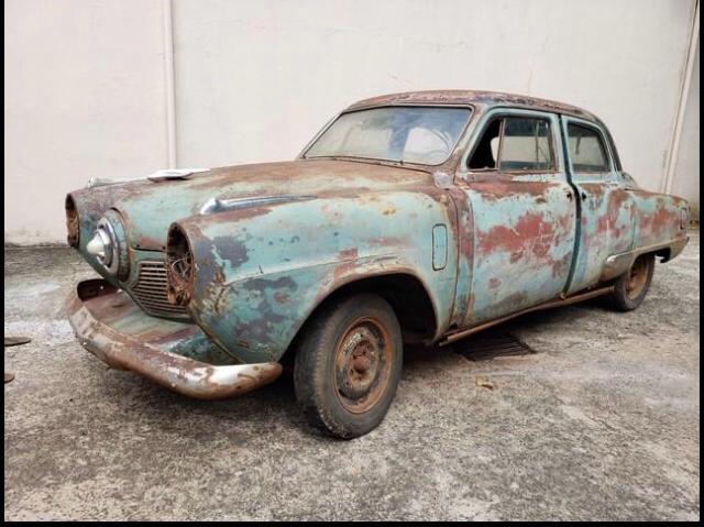 B294 – STUDEBAKER DYLER 1951