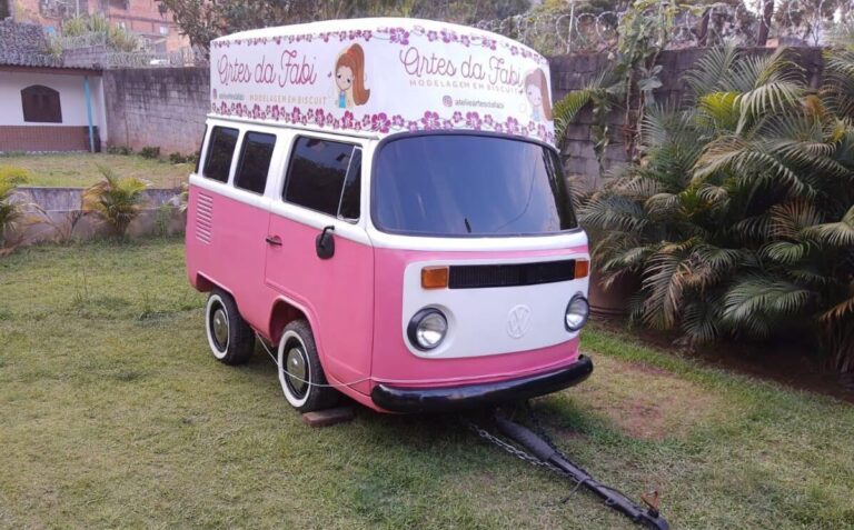 B392 – VW KOMBI DECOR 2017