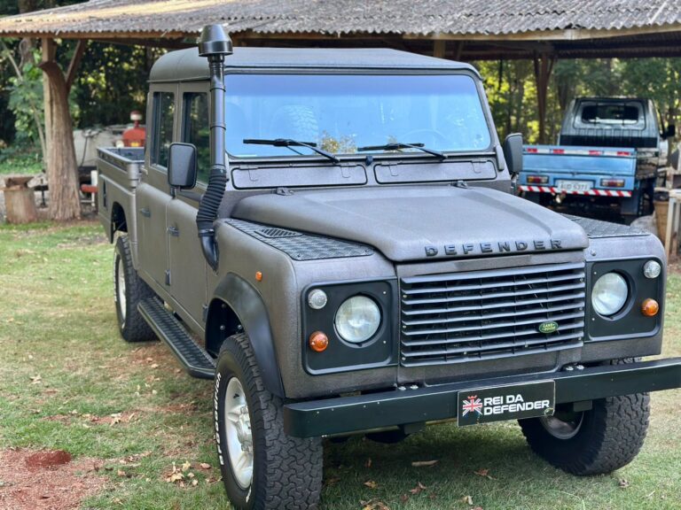 B537 – LAND ROVER DEFENDER 130 1997
