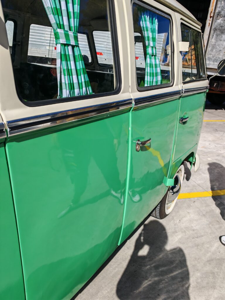 4e3461b5 0308 4ddd 8c21 e430c8ee708e