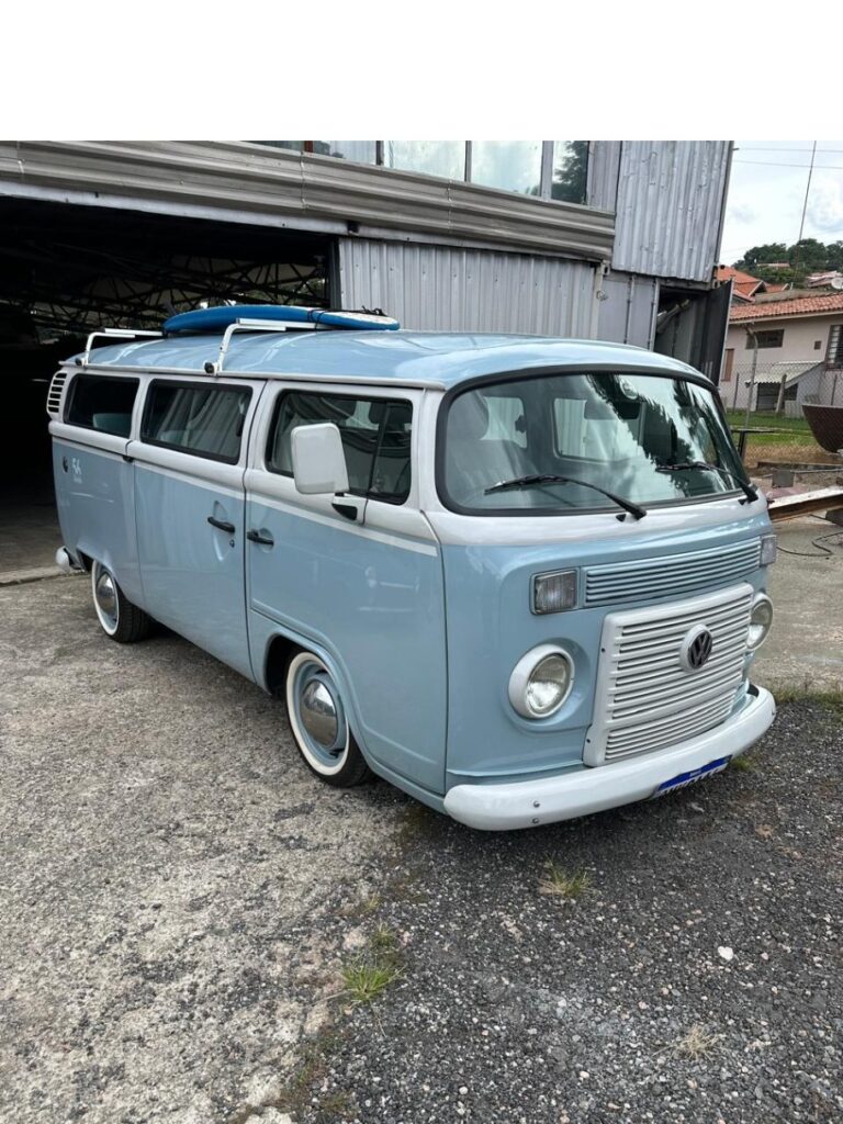 B563 – VW KOMBI LAST EDITION 2014