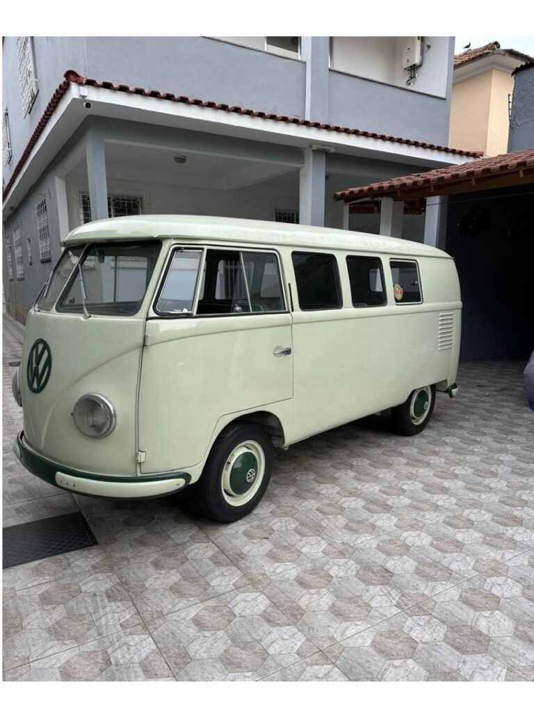 B566 – VW KOMBI 1958