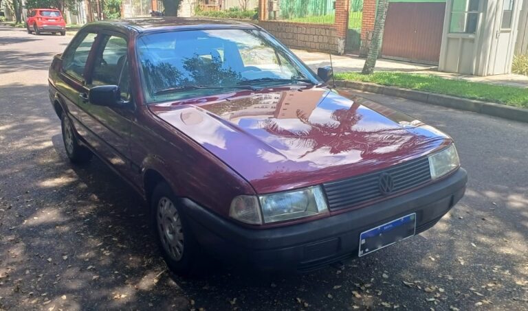 B585 – VW SANTANA 1993
