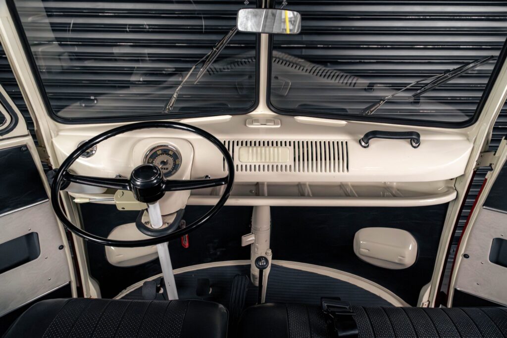 1971 volkswgen kombi luxo venda compra the garage for sale 39 12 2400x1600