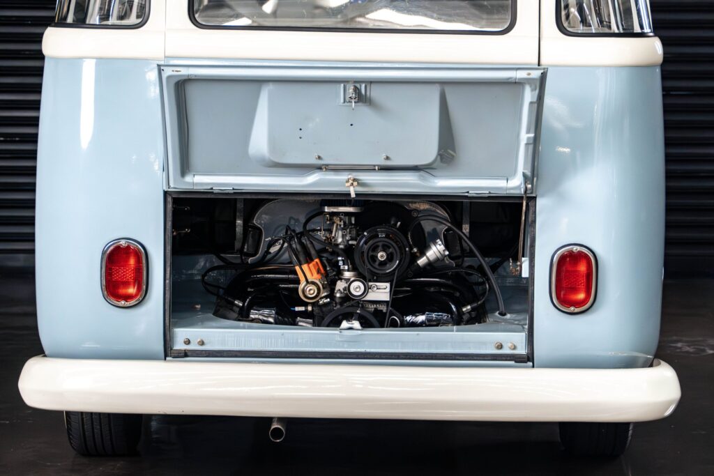 1975 volkswagen kombi corujinha venda compra the garage for sale 28 2400x1600