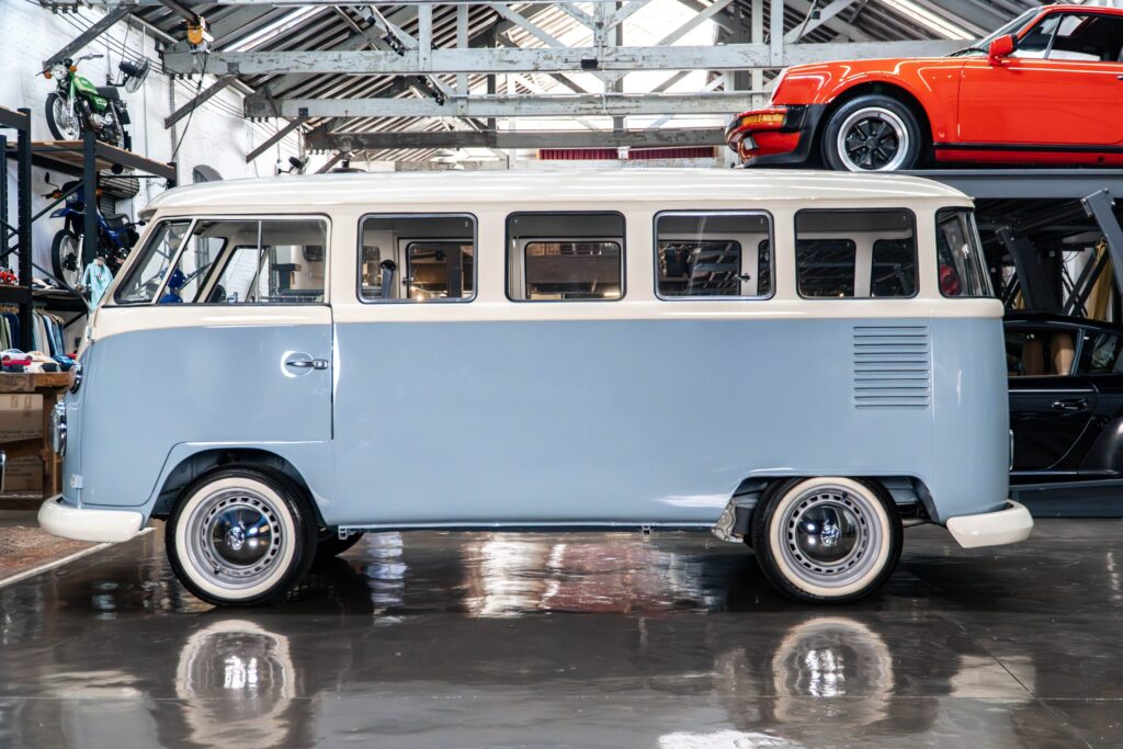 1975 volkswagen kombi corujinha venda compra the garage for sale 31 2400x1600