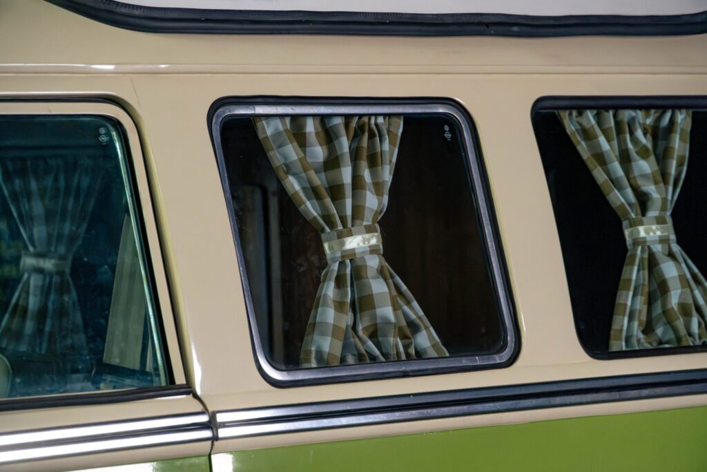 1973 volkswagen kombi camber venda compra the garage for sal (27)