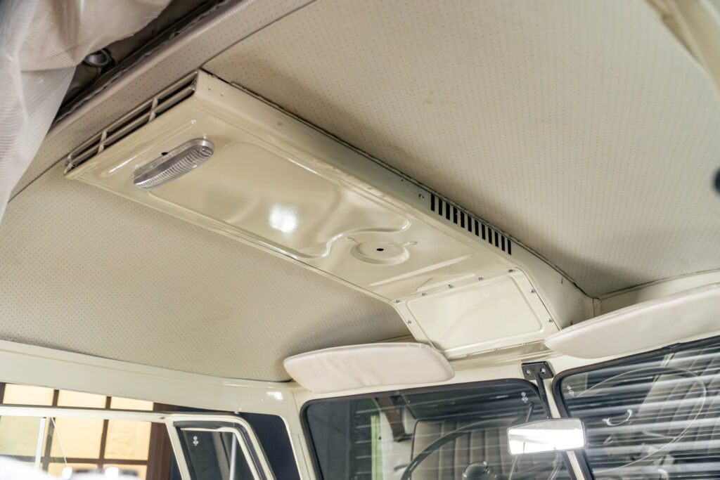 1973 volkswagen kombi camber venda compra the garage for sal (38)