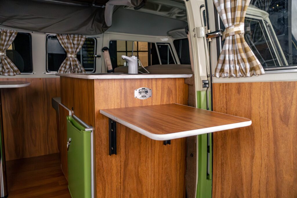 1973 volkswagen kombi camber venda compra the garage for sal (46)