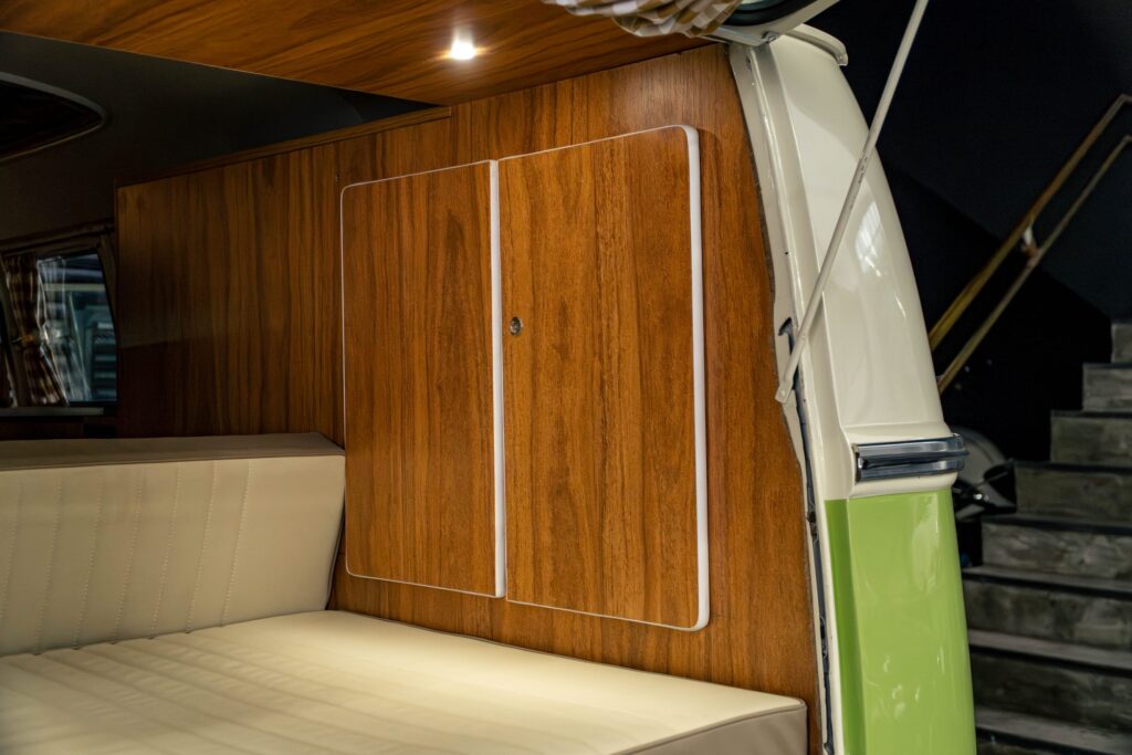 1973 volkswagen kombi camber venda compra the garage for sal (47)