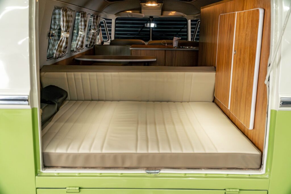 1973 volkswagen kombi camber venda compra the garage for sal (48)