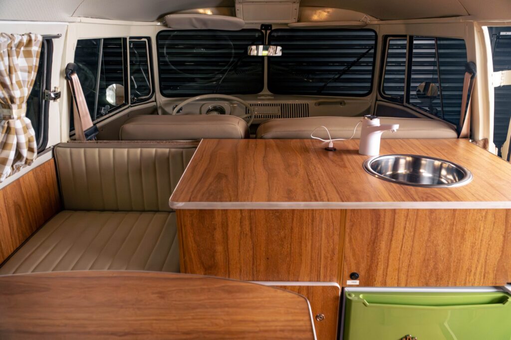 1973 volkswagen kombi camber venda compra the garage for sal (9)