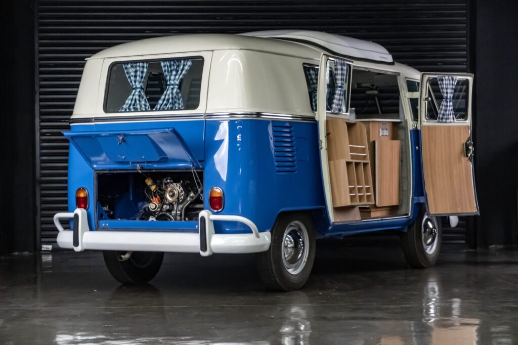 1975 volkswagen kombi camper venda compra the garage for sal (130)