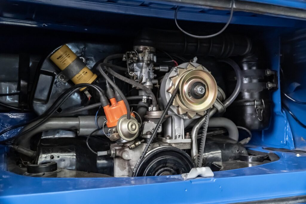 1975 volkswagen kombi camper venda compra the garage for sal (20)