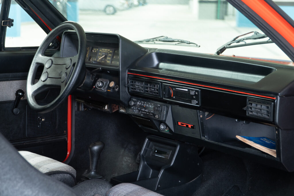 1986 Volkswagen Gol GT 1 8 venda compra the garage for sale (14)