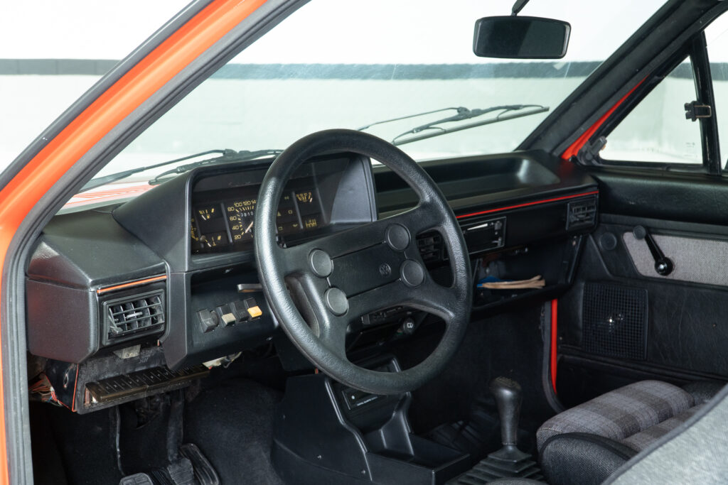 1986 Volkswagen Gol GT 1 8 venda compra the garage for sale (27)